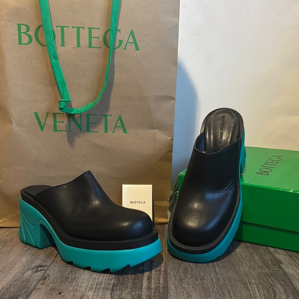 NIB Authentic Bottega Veneta Black Turquoise Shoes Platform Mule size 38+
